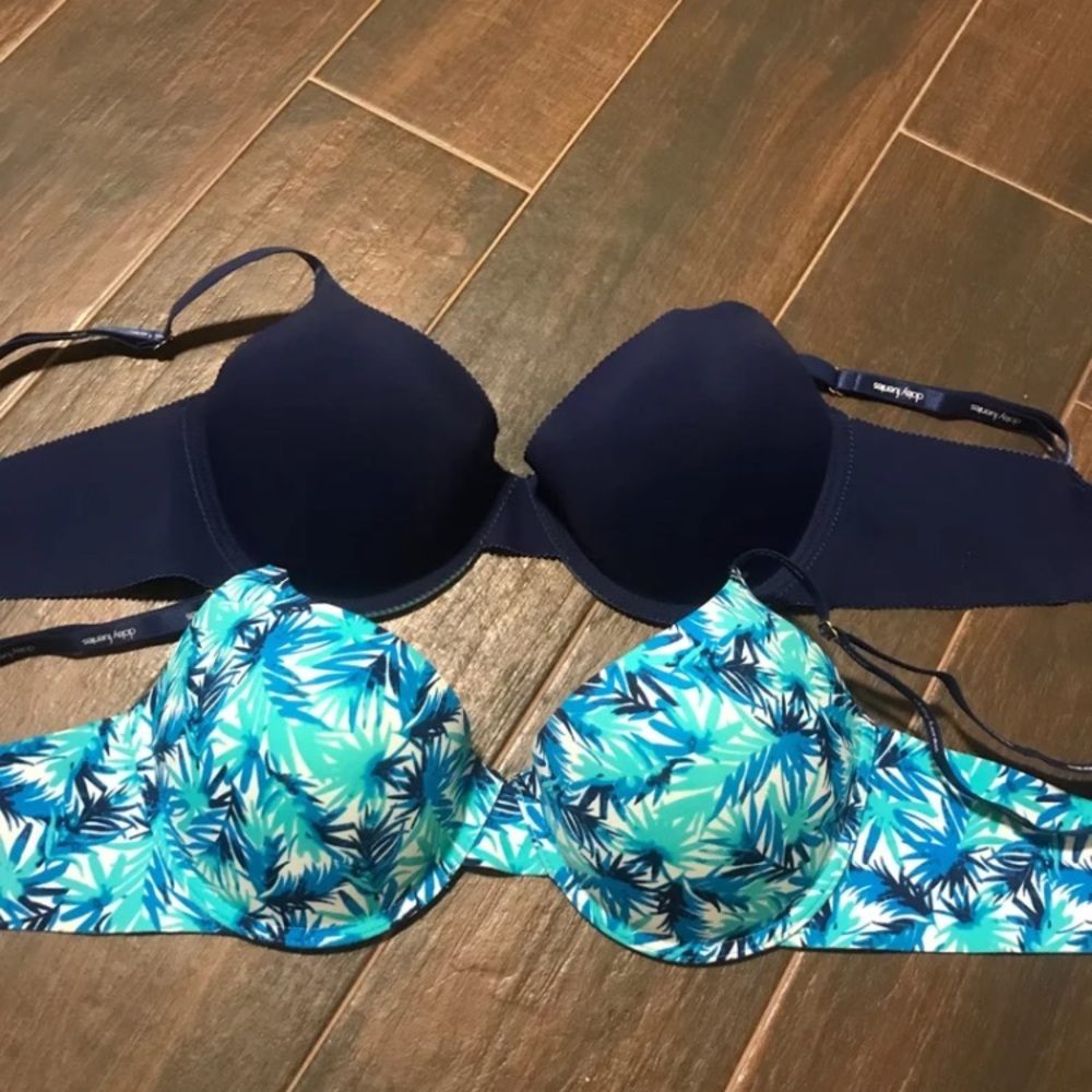 2 brand new bras